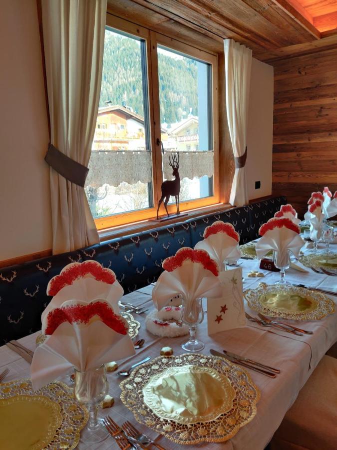 Hotel Laurino Pozza di Fassa Exteriör bild