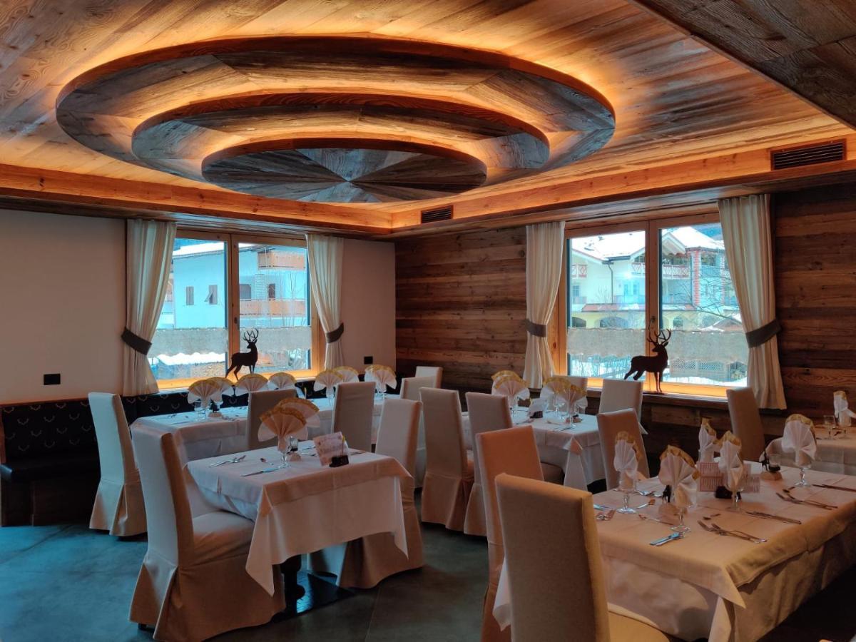Hotel Laurino Pozza di Fassa Exteriör bild